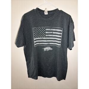 Gildan Official Arkansas Razorbacks American Flag Grey T Shirt Size L